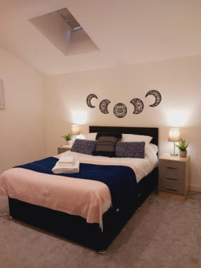 Bliss Contractor Apartments- Sleeps 6